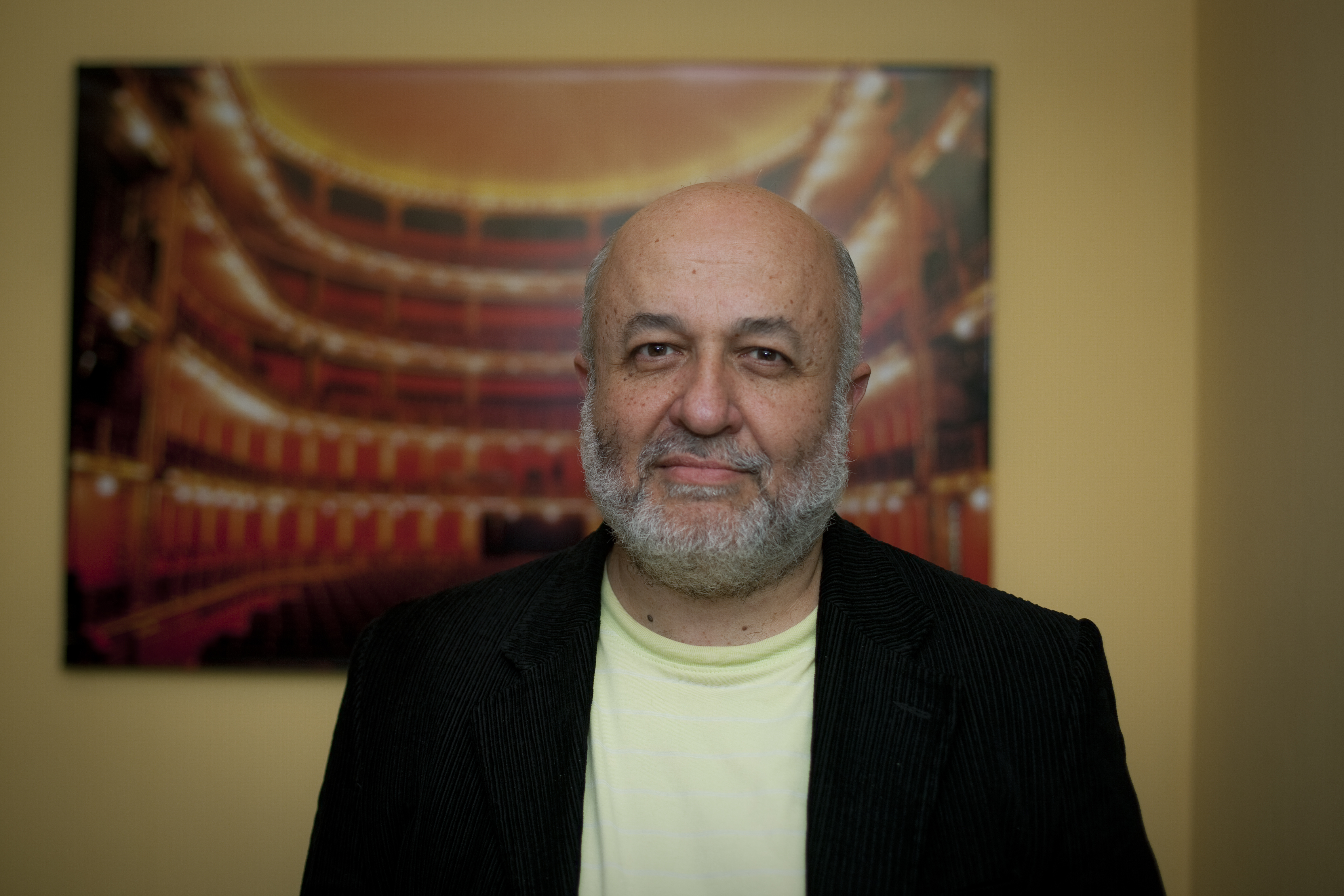 Entrevista con el dramaturgo Ariel Barchilón | Revista Cabal