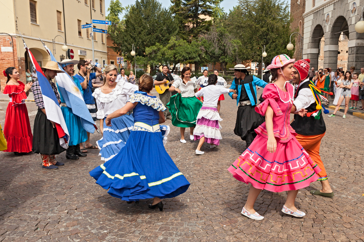 Fiestas nacionales: turismo y gastronomía todo el año | Revista Cabal